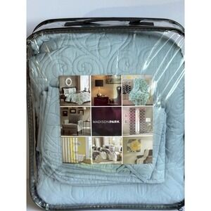 Madison Park Vancouver Reversible Bedspread Set Seafoam Green QUEEN size . new